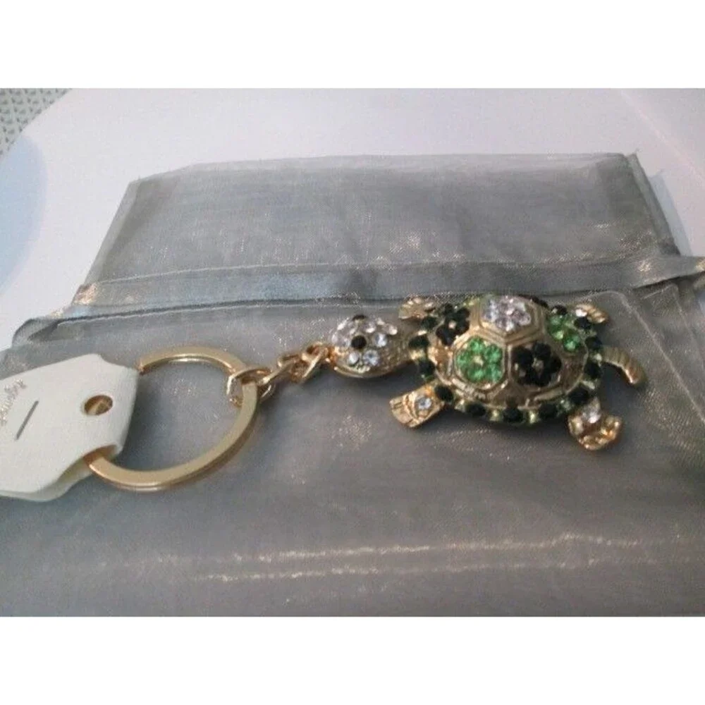 CUTE RHINESTONE TURTLE KEYCHAIN W/ORGANZA GIFT BAG